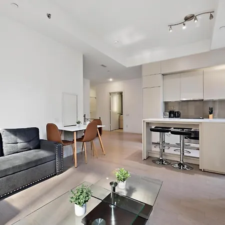 Trendy 1Bedroom Downtown Toronto Condo